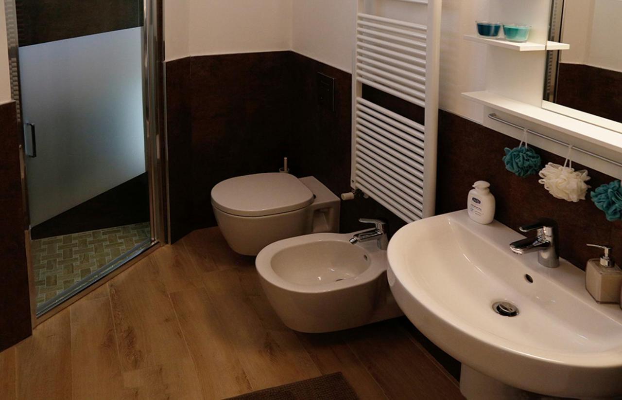 C.A.V. B&B Curiel20 Сан-Донато-Миланезе Экстерьер фото